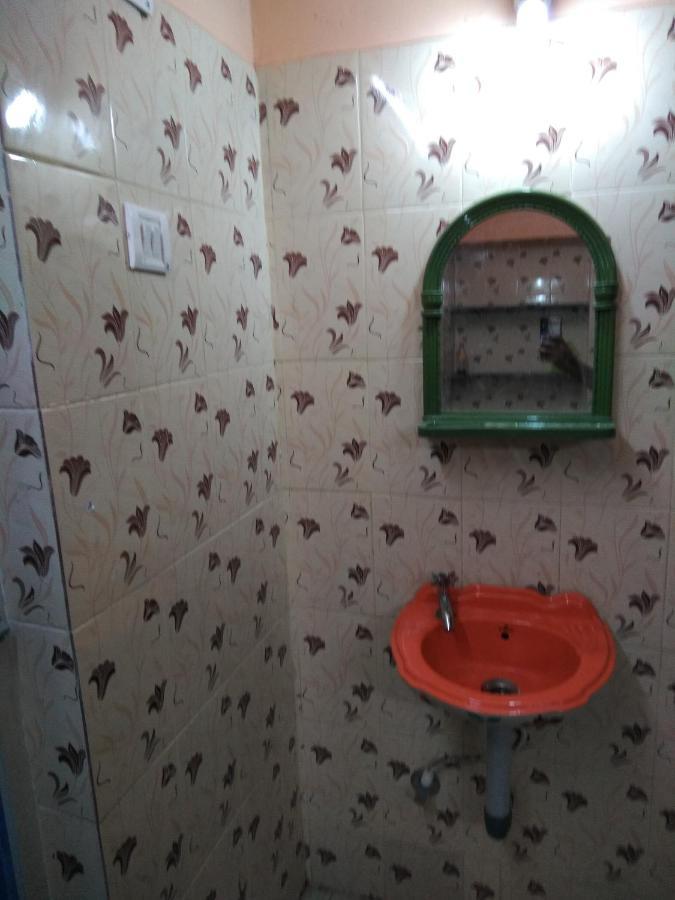 Maniis Homestay Vālpārai Dış mekan fotoğraf