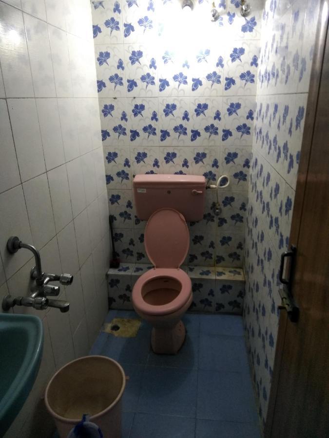 Maniis Homestay Vālpārai Dış mekan fotoğraf