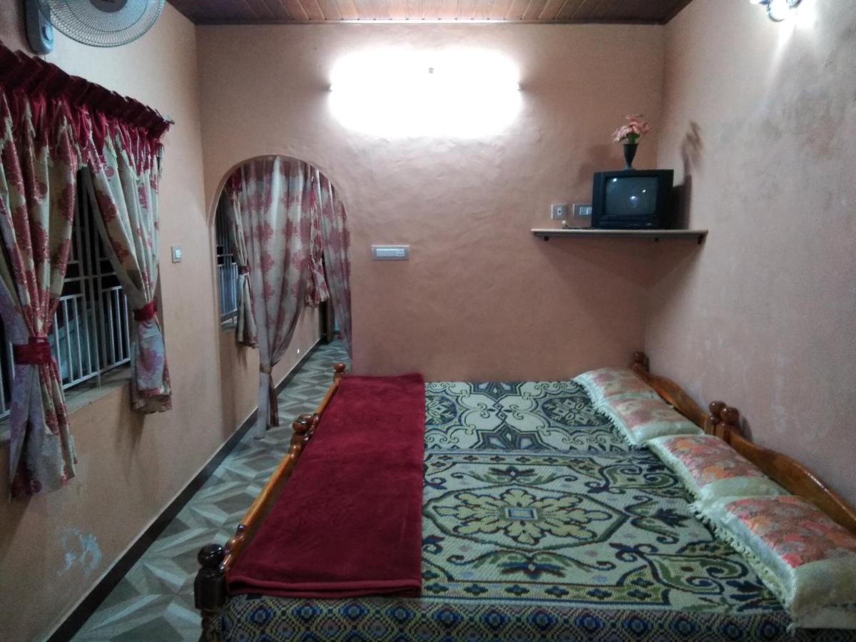 Maniis Homestay Vālpārai Dış mekan fotoğraf