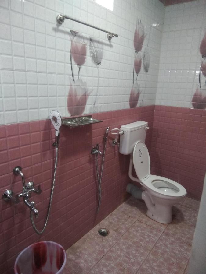 Maniis Homestay Vālpārai Dış mekan fotoğraf